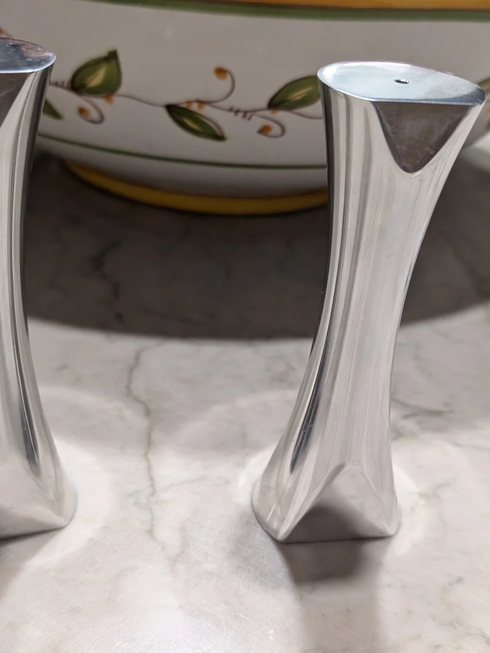 Nambe Kissing Salt And Pepper Shakers